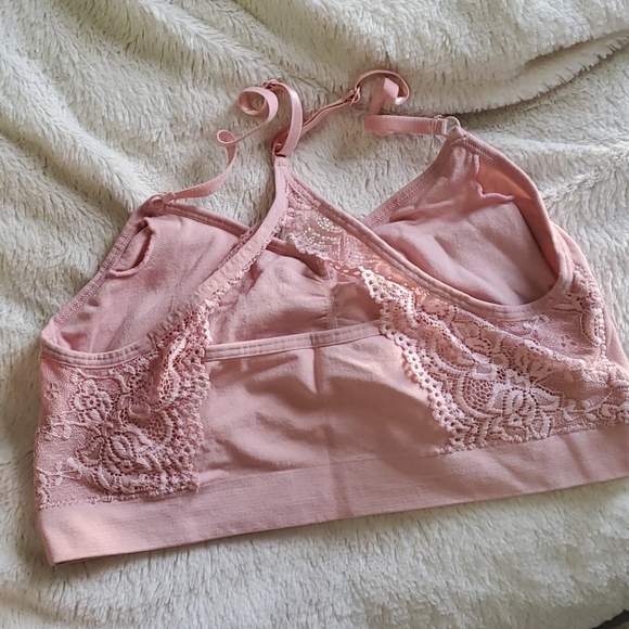 SOLD Teen/Girl/Petite Woman 8 Bras/Bralettes - Picture 7 of 11